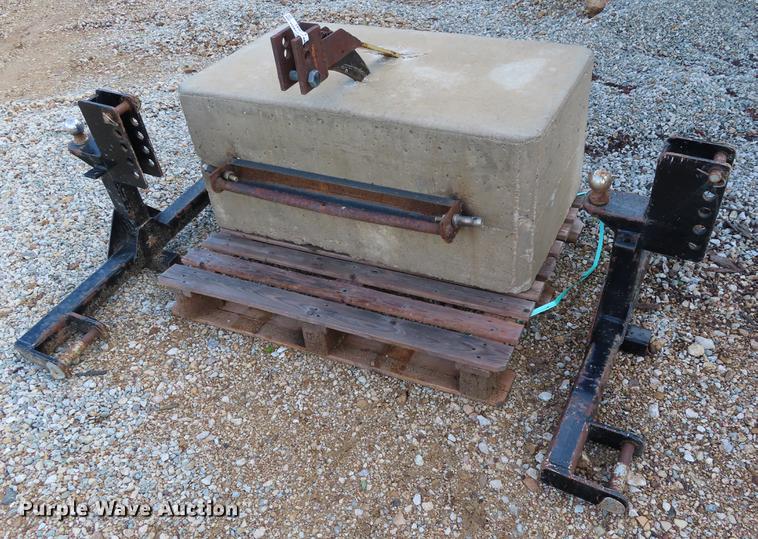 image for item FJ9041 (2) three point hitch adapters