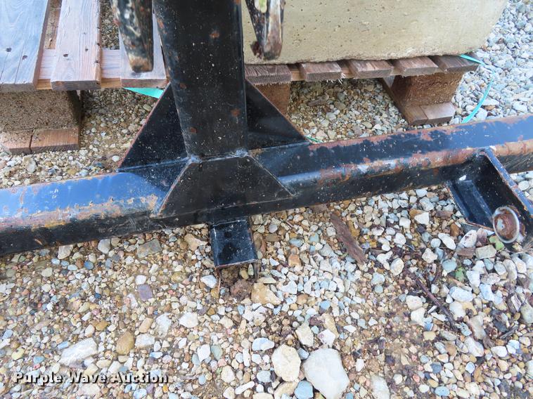 image for item FJ9041 (2) three point hitch adapters