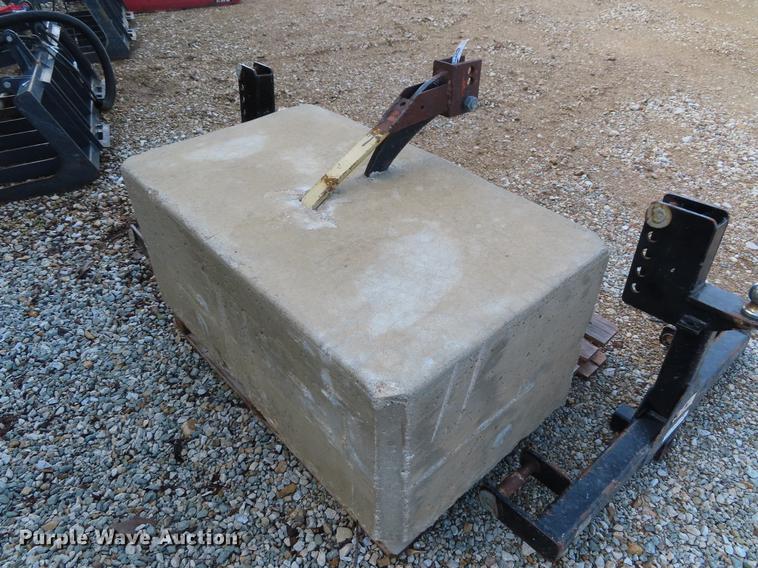 image for item FJ9041 (2) three point hitch adapters