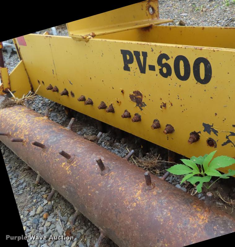 image for item FJ9045 Bush Hog PV-600 pulverizer