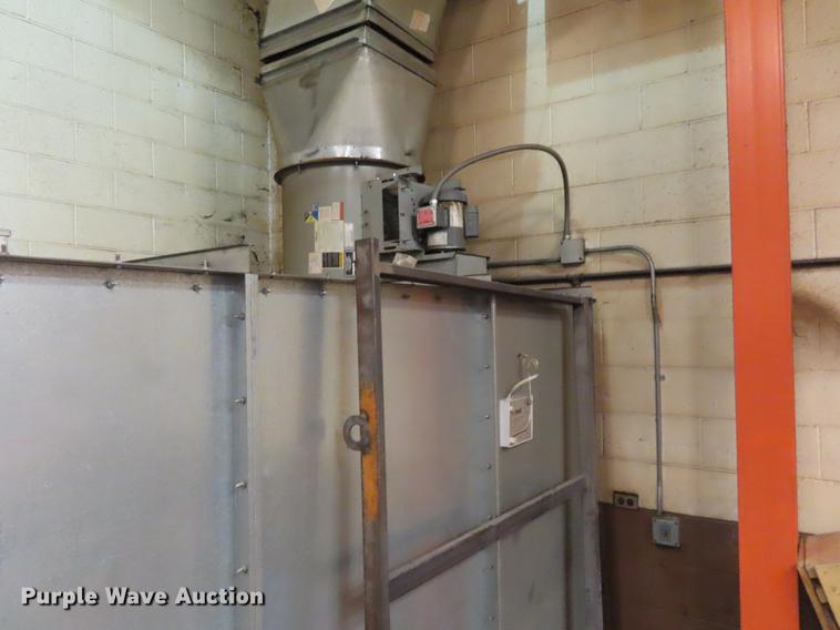 JBI paint booth in Topeka, KS Item FJ9079 sold Purple Wave