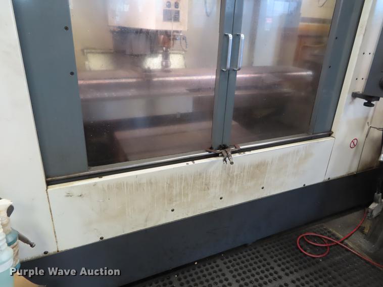 image for item FJ9081 2009 MAG Fadal VMC6030 milling machine