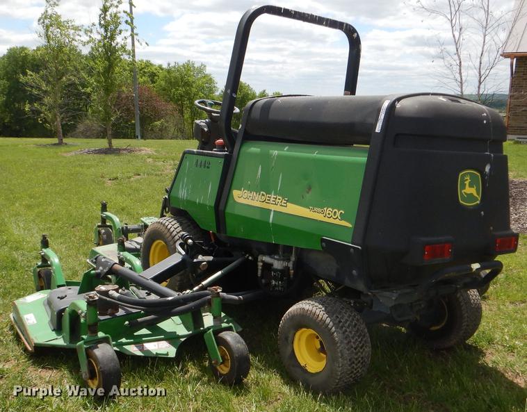 image for item FK9241 2003 John Deere 1600 lawn mower