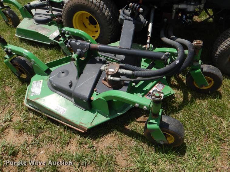 image for item FK9241 2003 John Deere 1600 lawn mower