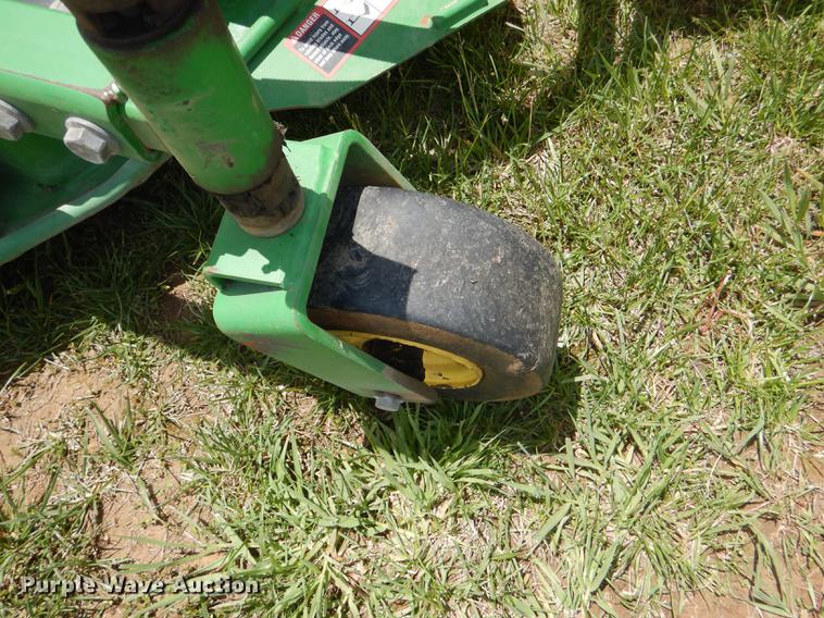 image for item FK9241 2003 John Deere 1600 lawn mower