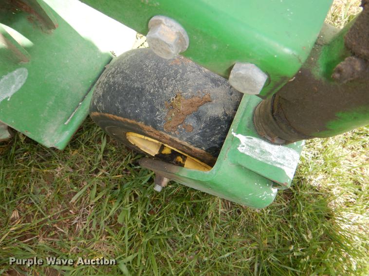 image for item FK9241 2003 John Deere 1600 lawn mower