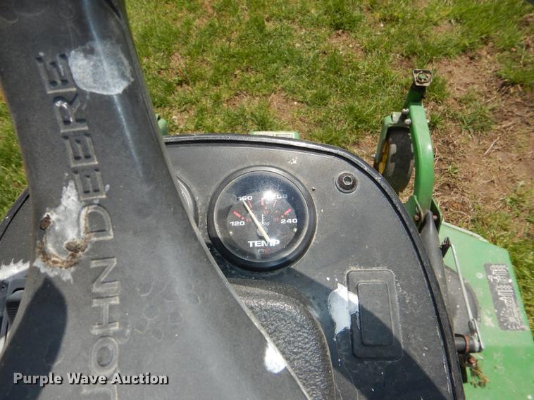 image for item FK9241 2003 John Deere 1600 lawn mower