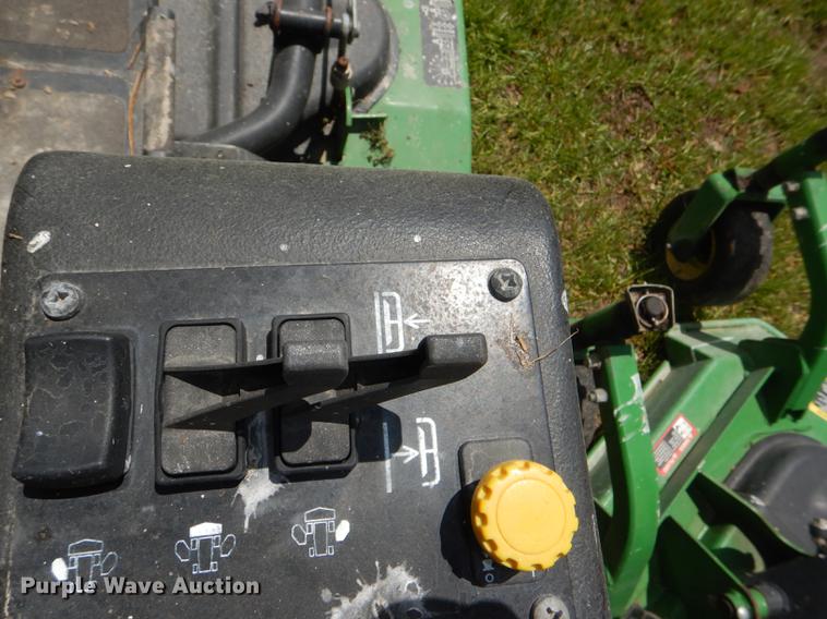 image for item FK9241 2003 John Deere 1600 lawn mower