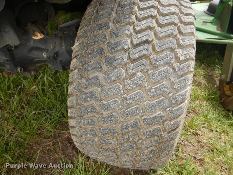 image for item FK9241 2003 John Deere 1600 lawn mower