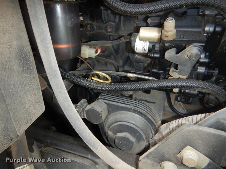 image for item FK9241 2003 John Deere 1600 lawn mower