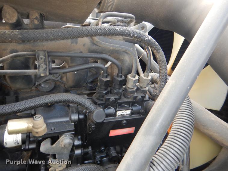 image for item FK9241 2003 John Deere 1600 lawn mower