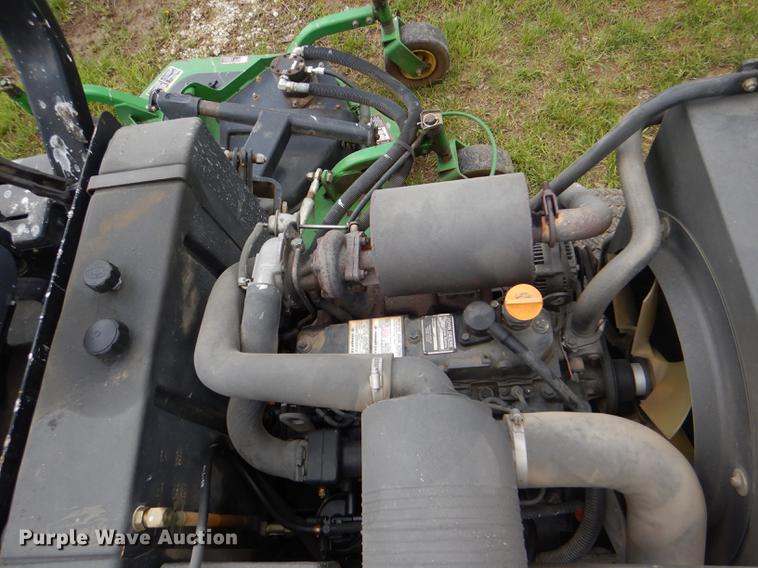 image for item FK9241 2003 John Deere 1600 lawn mower