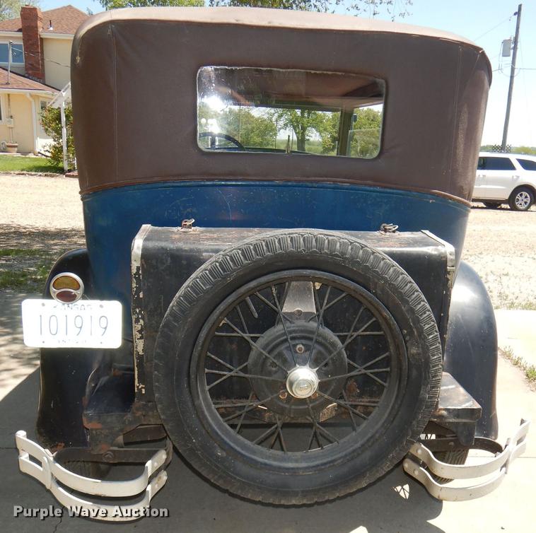 image for item FK9243 1928 Ford A Leatherback four door sedan