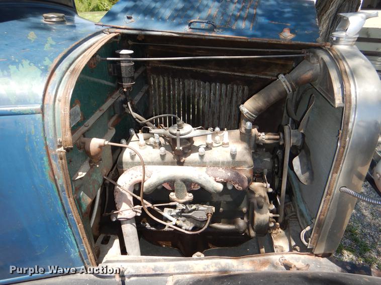 image for item FK9243 1928 Ford A Leatherback four door sedan