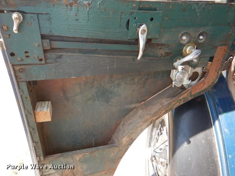 image for item FK9243 1928 Ford A Leatherback four door sedan