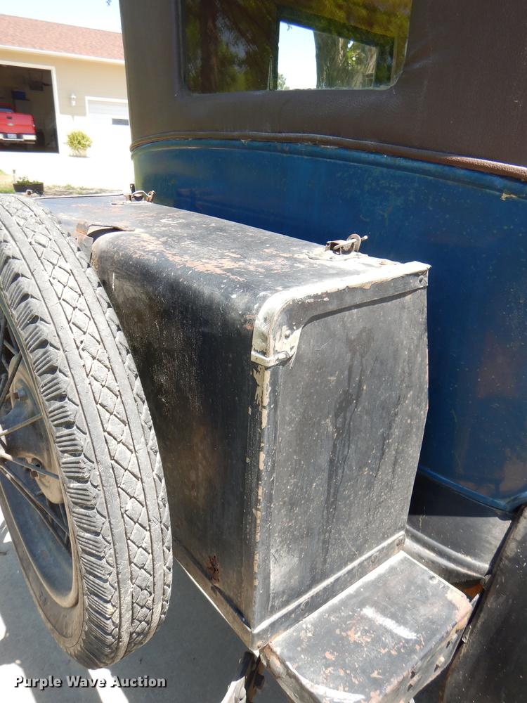 image for item FK9243 1928 Ford A Leatherback four door sedan