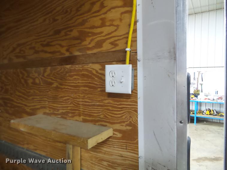 image for item FM9321 2004 TNT enclosed cargo trailer