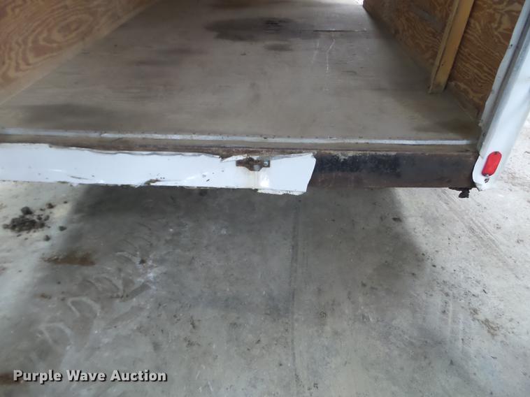 image for item FM9321 2004 TNT enclosed cargo trailer