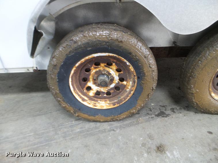 image for item FM9321 2004 TNT enclosed cargo trailer