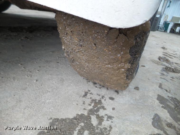 image for item FM9321 2004 TNT enclosed cargo trailer