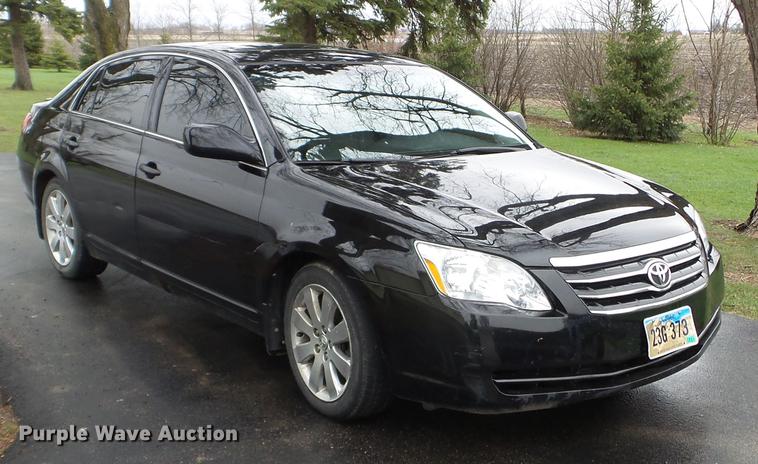 image for item FM9324 2005 Toyota Avalon