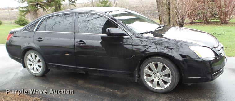 image for item FM9324 2005 Toyota Avalon