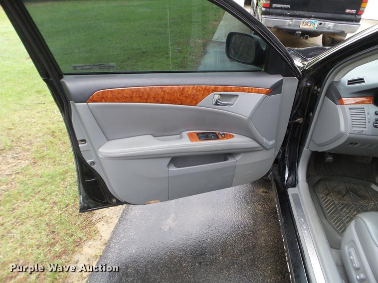 image for item FM9324 2005 Toyota Avalon