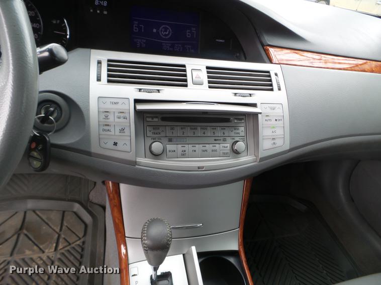 image for item FM9324 2005 Toyota Avalon