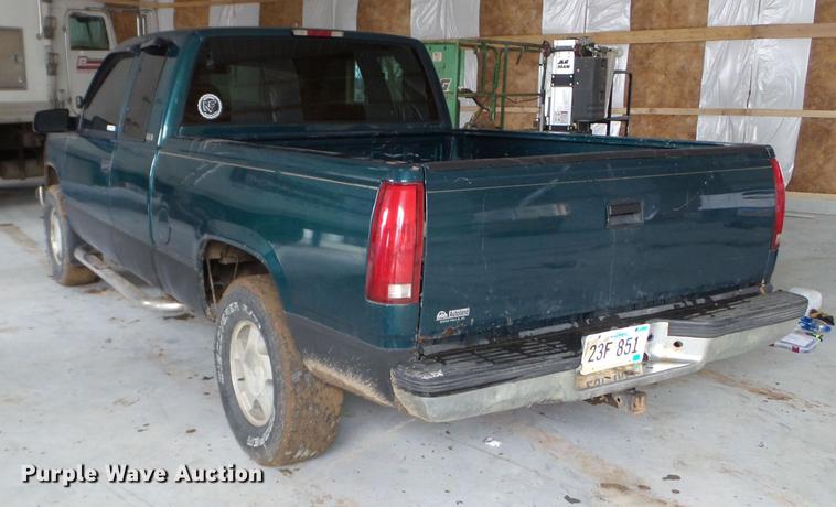 image for item FM9328 1997 Chevrolet K1500 pickup truck