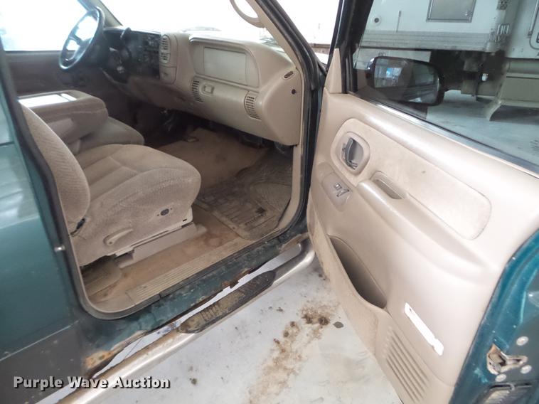 image for item FM9328 1997 Chevrolet K1500 pickup truck