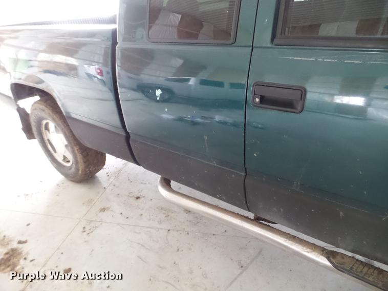 image for item FM9328 1997 Chevrolet K1500 pickup truck