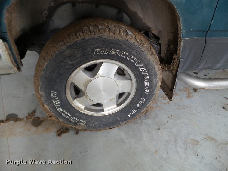 image for item FM9328 1997 Chevrolet K1500 pickup truck