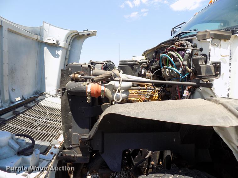 image for item DB9672 1995 Chevrolet Kodiak crane truck