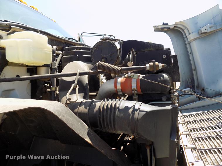 image for item DB9672 1995 Chevrolet Kodiak crane truck