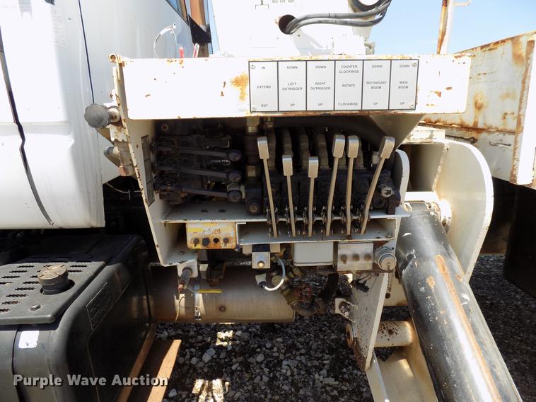 image for item DB9672 1995 Chevrolet Kodiak crane truck