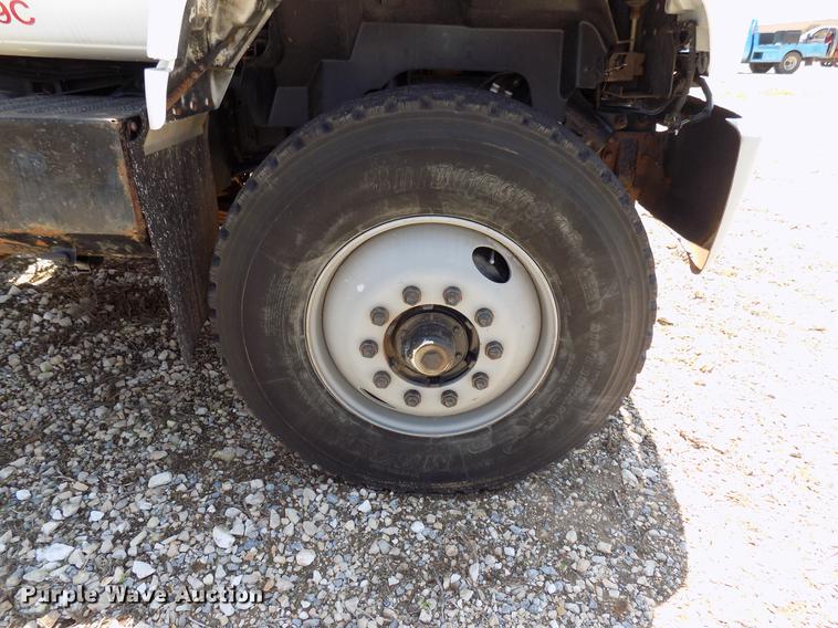 image for item DB9672 1995 Chevrolet Kodiak crane truck