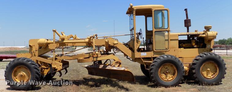 image for item DB9673 1967 Caterpillar 12F rigid frame motor grader