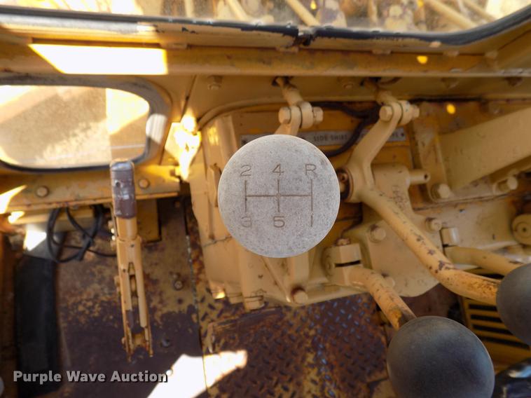 image for item DB9673 1967 Caterpillar 12F rigid frame motor grader