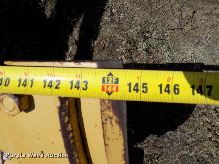 image for item DB9673 1967 Caterpillar 12F rigid frame motor grader