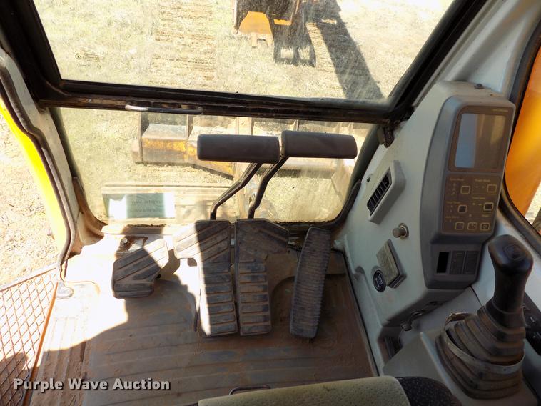 image for item DB9676 2006 Hyundai 160LC-7 excavator