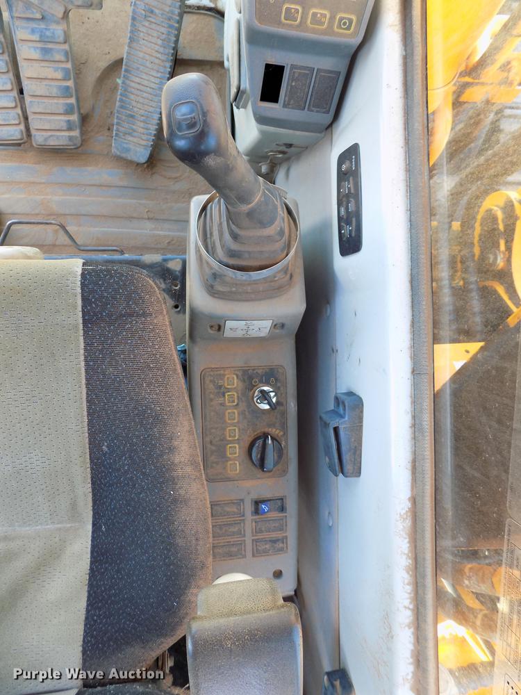 image for item DB9676 2006 Hyundai 160LC-7 excavator