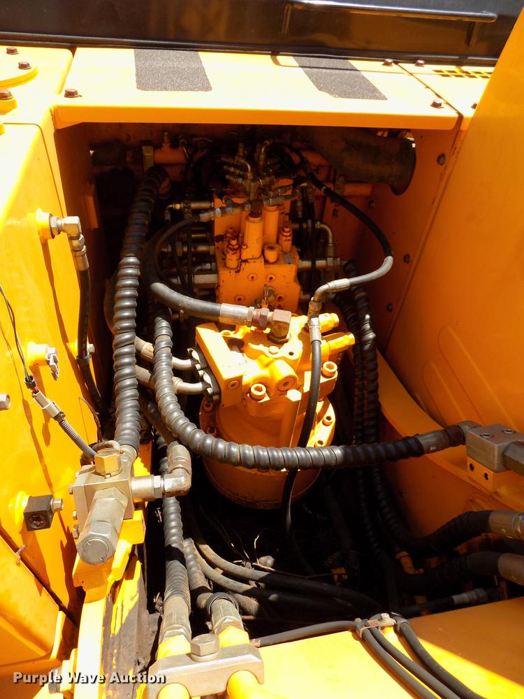 image for item DB9676 2006 Hyundai 160LC-7 excavator