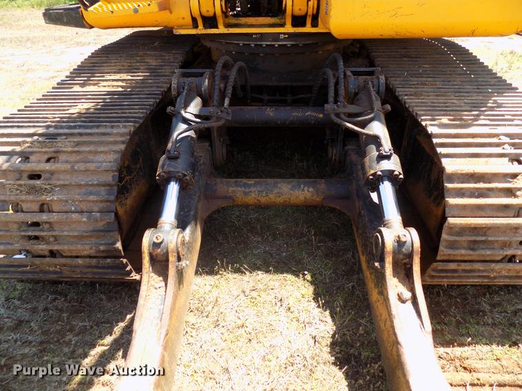 image for item DB9676 2006 Hyundai 160LC-7 excavator