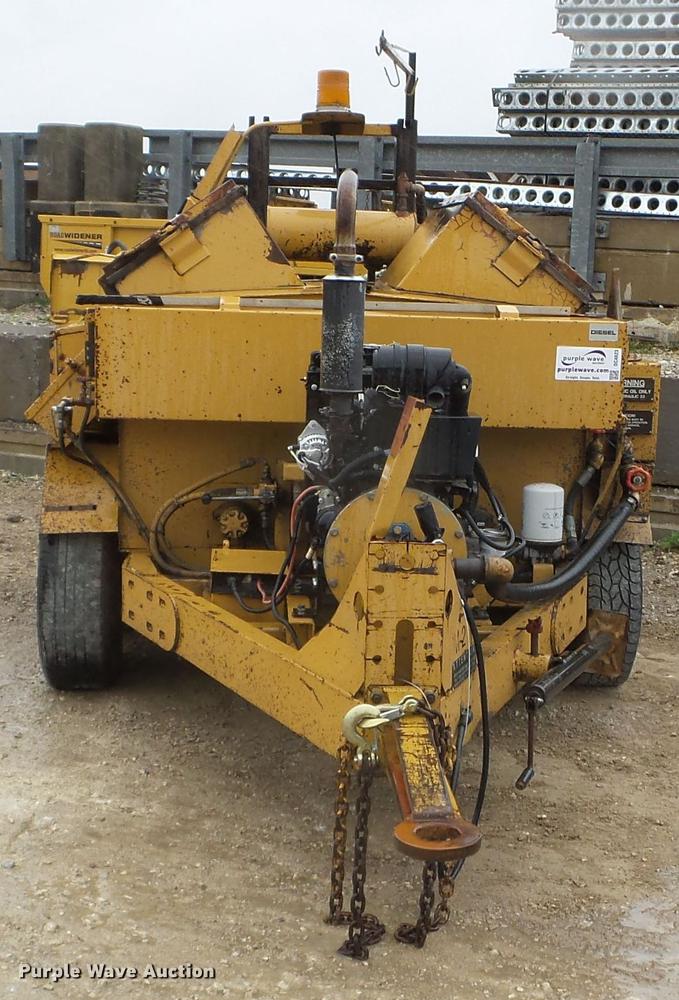 image for item DC4623 2003 Bear Cat BK400D crack seal trailer