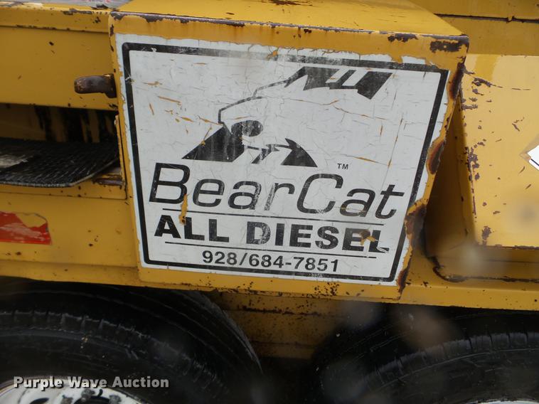 image for item DC4623 2003 Bear Cat BK400D crack seal trailer