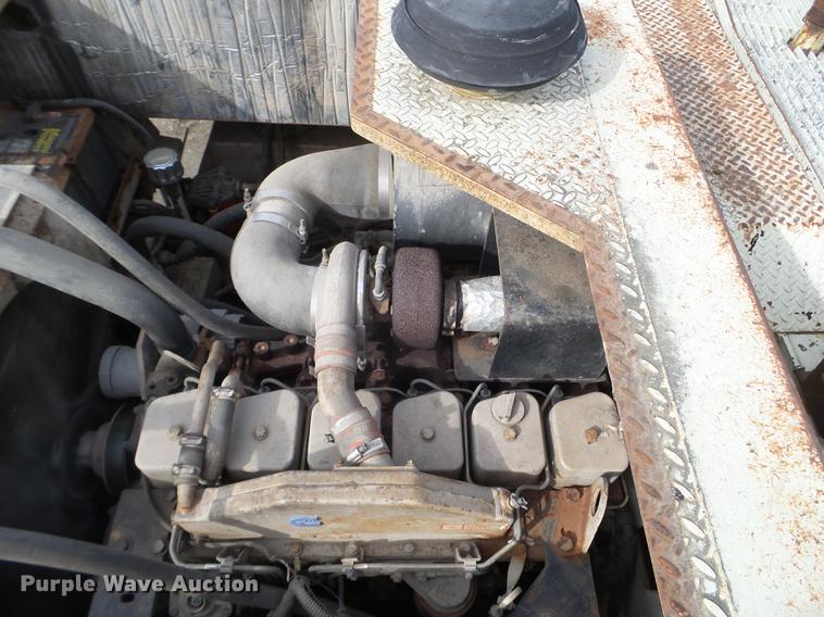 image for item DC4624 1993 Cedarapids CR461 paver