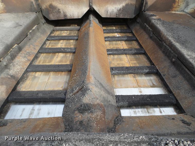 image for item DC4624 1993 Cedarapids CR461 paver