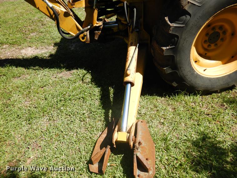 image for item DD3004 1999 New Holland 575E backhoe