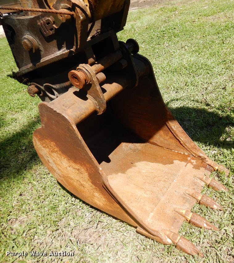 image for item DD3004 1999 New Holland 575E backhoe