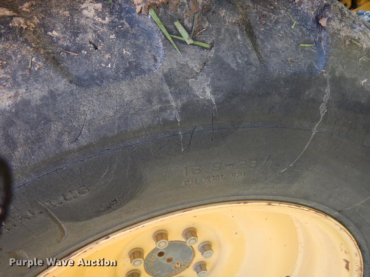 image for item DD3004 1999 New Holland 575E backhoe